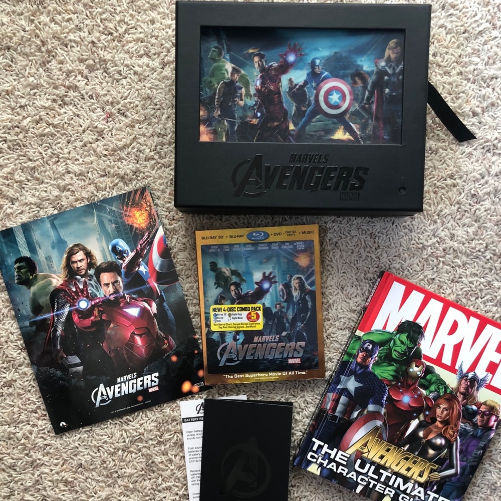Marvel Avengers Collectable Set